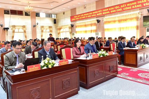 Na Hang phấn đấu thu hút trên 350 nghìn lượt khách du lịch