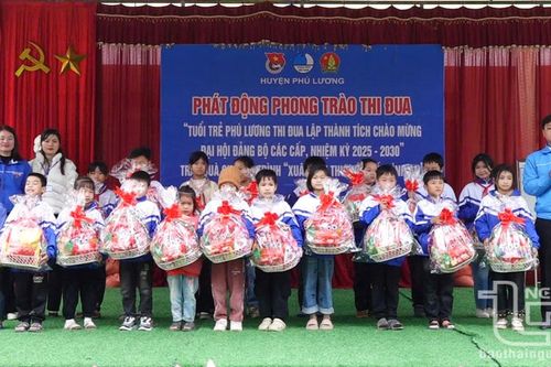 Phát động thi đua Tuổi trẻ Phú Lương lập thành tích chào mừng đại hội đảng các cấp