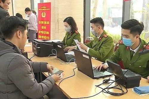 Cơ quan điều tra có được yêu cầu cung cấp thông tin trong cơ sở dữ liệu quốc gia về dân cư không?