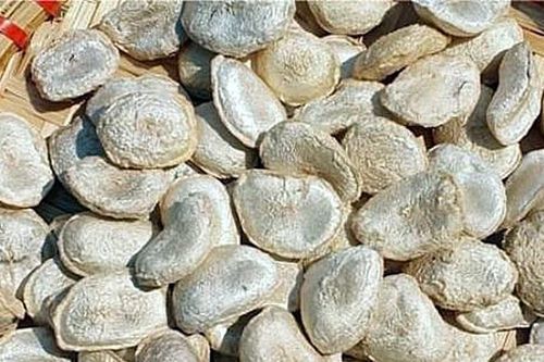 Cảnh báo bột hạt sang 'dỏm' làm từ cây mã tiền có thể gây tử vong