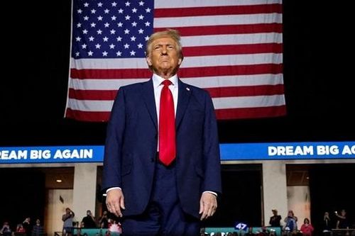 Bà Harris chủ trì phiên họp quốc hội xác nhận chiến thắng của ông Trump