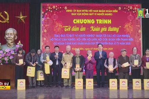 Quận Hoàn Kiếm chăm lo Tết cho người nghèo