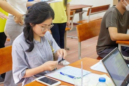 4 ngành học lương cao dành cho nữ giới hướng nội