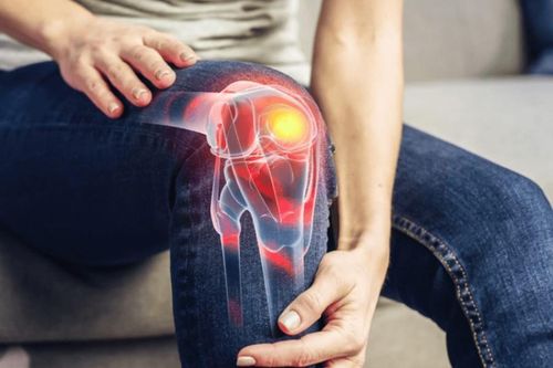 Điều trị cứng khớp