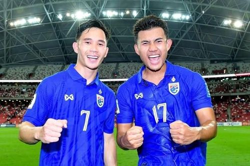 Suphanat bảo vệ anh trai Supachok