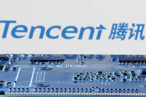 Mỹ liệt kê Tencent, CATL vào danh sách 'đen'