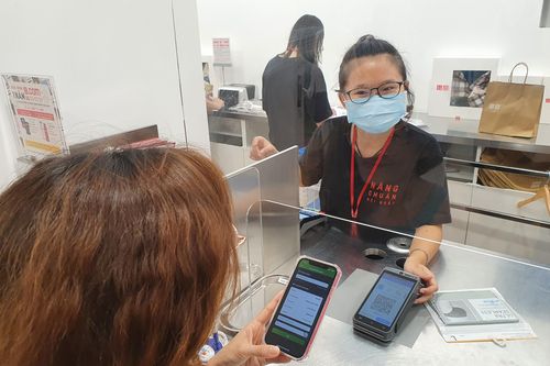 Thanh toán QR Code, NFC tăng vọt