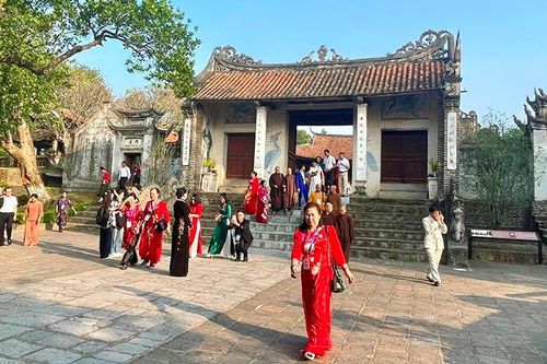 Đưa du lịch trở thành ngành kinh tế mũi nhọn