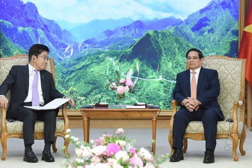Thủ tướng Phạm Minh Chính tiếp Bộ trưởng Tài chính Nhật Bản
