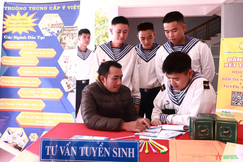 Vùng 3 Hải quân phối hợp tư vấn hướng nghiệp cho hạ sĩ quan, binh sĩ hoàn thành nghĩa vụ quân sự