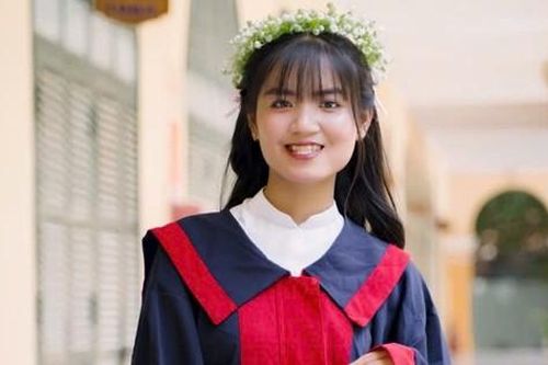 Nữ sinh Tiền Giang nhận học bổng 'Nâng bước thủ khoa': 'Tin vào điều tốt thì điều tốt sẽ đến với mình'