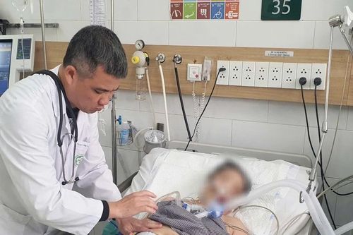 Ngừng tim sau khi uống bột bào chế từ hạt cây