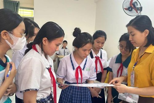 Những cảm nhận cuộc sống đặc biệt từ hội thi 'Văn hay chữ tốt'