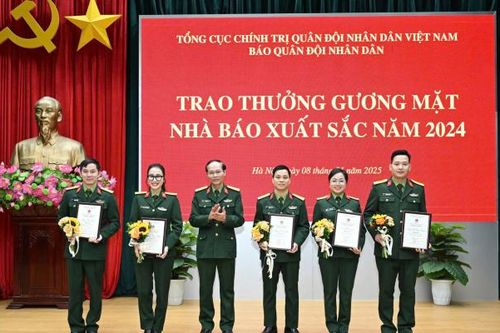 Báo Quân đội nhân dân trao thưởng 5 nhà báo xuất sắc năm 2024