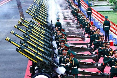 Không quân bay chào mừng, bắn pháo lễ, diễu binh kỷ niệm 50 năm Ngày giải phóng miền Nam