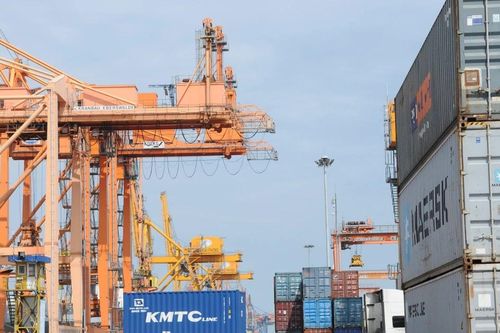 Bộ Kế hoạch và Đầu tư nêu các giải pháp để đạt mục tiêu tăng trưởng tối thiểu 8%