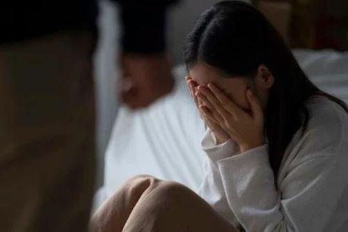 Cảnh tượng đau lòng khi gặp chồng cũ sau 4 năm ly hôn khiến tôi bị dằn vặt vô cùng