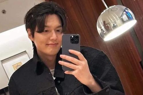 Chân dung bạn gái của Lee Min Ho vừa được 'chính chủ' công khai