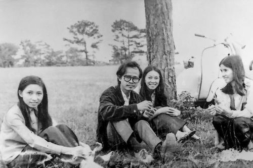 Đà Lạt 'sống dậy' từ những cuốn album