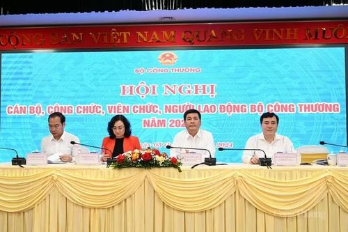 Bộ Công Thương tổ chức hội nghị cán bộ, công chức, viên chức, người lao động năm 2025