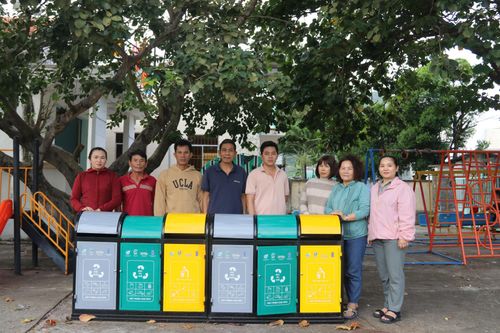 Giữ môi trường ở làng biển Bích Đầm
