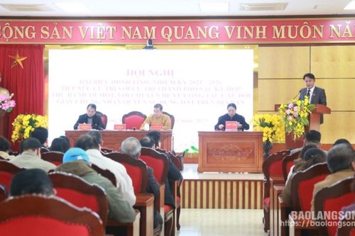Tổ đại biểu HĐND tỉnh tiếp xúc cử tri chuyên đề công tác cấp, đổi giấy chứng nhận quyền sử dụng đất tại thành phố Lạng Sơn