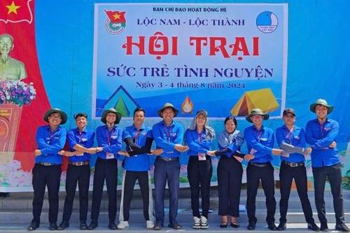 Sức trẻ tiên phong xây dựng quê hương
