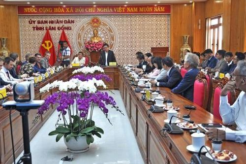 Tăng cường ngoại giao kinh tế phục vụ phát triển