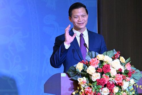 Đổi mới tư duy, 'nghĩ sâu - làm lớn' để bắt kịp xu thế phát triển mới