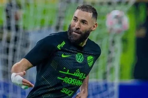 Benzema tỏa sáng giúp Al Ittihad vào bán kết Cúp nhà vua