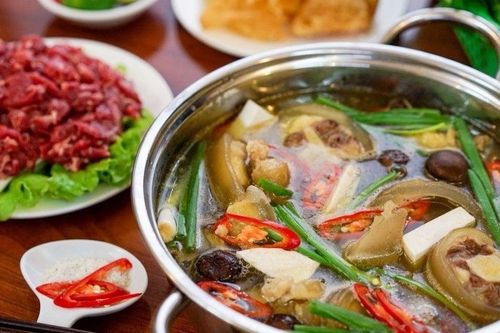 Cách làm lẩu đuôi bò mềm ngon