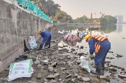 Thả đồ thờ cúng xuống sông, hồ:Cần thay đổi nhận thức