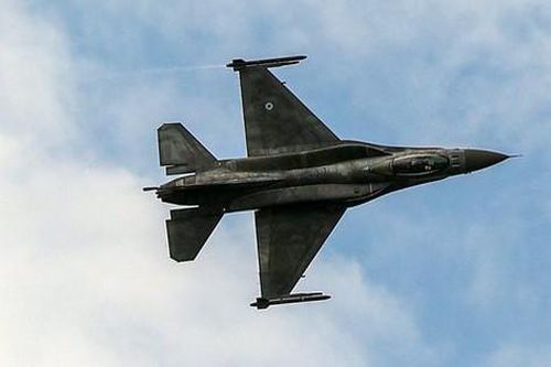 F-16 Ukraine chỉ mang được 4 tên lửa?