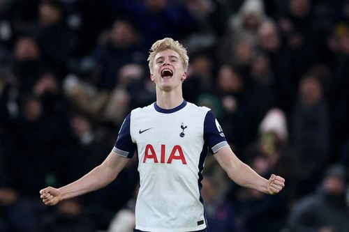 Tottenham tạo cơn địa chấn trước Liverpool