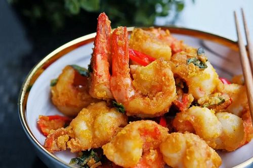 Công thức làm món tôm chiên sốt trứng muối ngon miệng