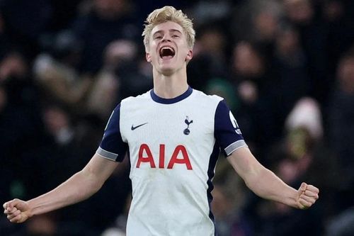 Tottenham gây sốc trước Liverpool ở bán kết Cúp Liên đoàn Anh
