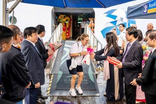 Huế đón những du khách đầu tiên bằng tàu biển năm 2025