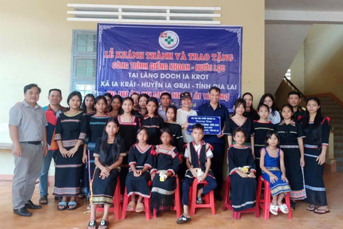 Anh Ngừng không ngừng phấn đấu