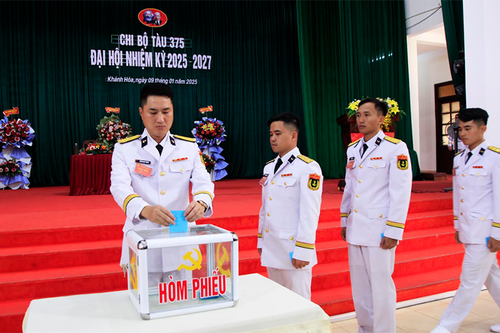 Vùng 4 Hải quân chỉ đạo Đại hội Chi bộ tàu 375 làm trước