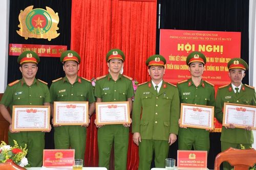 Bắt giữ 227 vụ, 407 đối tượng phạm tội về ma túy