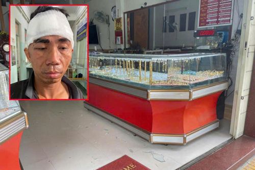 Bắt khẩn cấp đối tượng cướp tiệm vàng