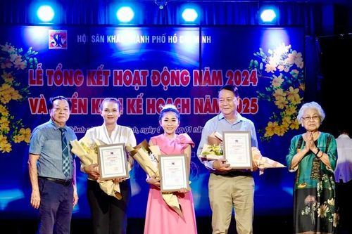 Hội Sân khấu TPHCM trao 15 giải thưởng vở diễn và kịch bản xuất sắc