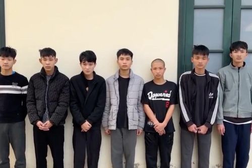 Bắt nhóm thanh thiếu niên ở Thanh Hóa ném vỏ bia vào người đi đường