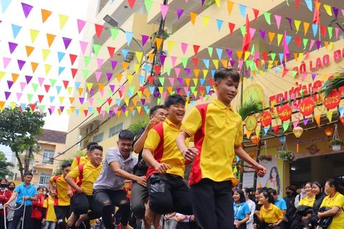 Tái hiện không khí Tết xưa tại Hội xuân Đại Việt 2025