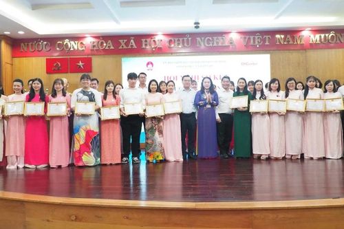 TPHCM dạy tiếng Anh cho nhiều địa phương thông qua lớp học số