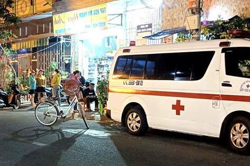 Thi thể tài xế taxi phân hủy trong phòng trọ khóa trái cửa ở Bình Dương