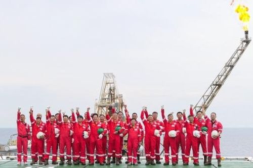 Petrovietnam phấn đấu thi đua hoàn thành vượt mức các chỉ tiêu Đại hội Đảng bộ các cấp nhiệm kỳ 2020-2025