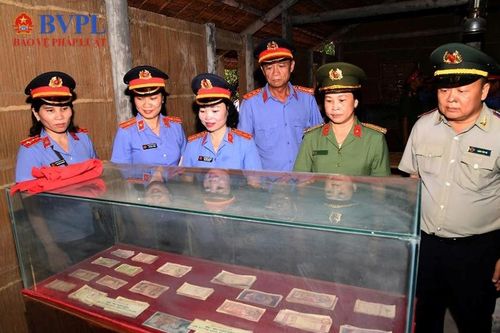 VKSND tỉnh Long An tham gia hoạt động về nguồn