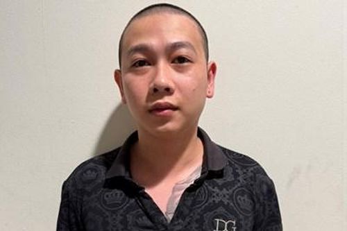 Vận động thành công đối tượng truy nã quốc tế ra đầu thú