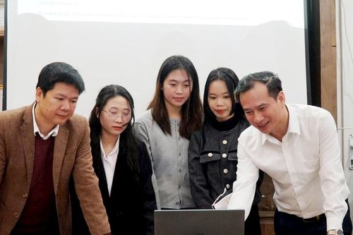 Trao cơ hội để sinh viên được phát huy năng lực trong nghiên cứu khoa học